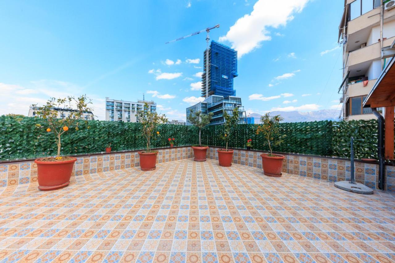 Syncron Centre Skyline Rooftop Tirana Apartments Buitenkant foto